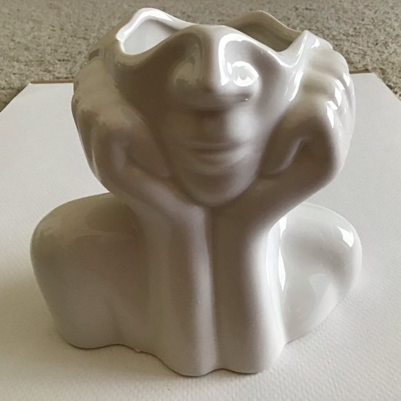 White Ceramic Face Vase - BRAND NEW IN BOX. - Picture 5 of 9
